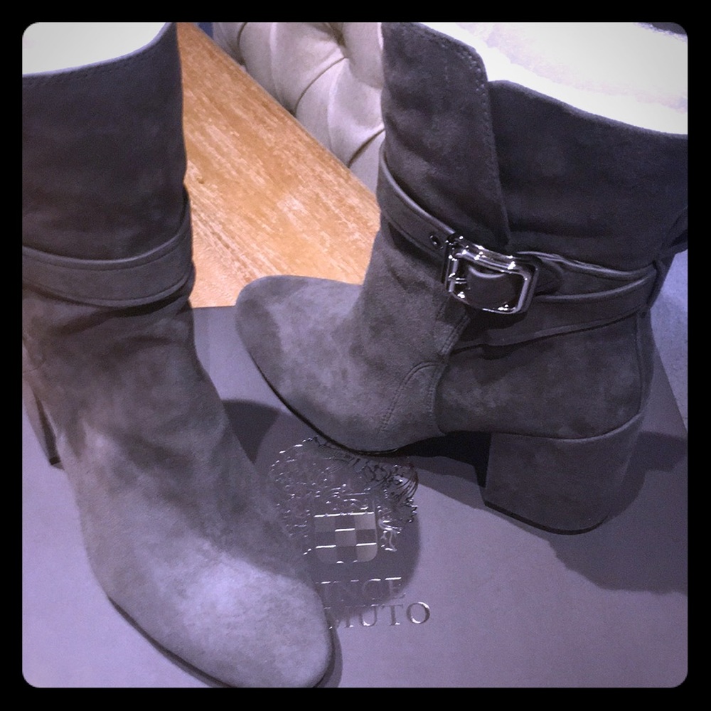 VINCE CAMUTO SHOE BOOT